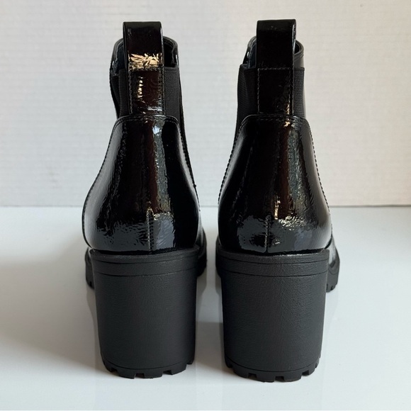 Dirty Laundry Black Patent Chunky Block Heel Chelsea Boots Size M - Picture 4 of 10
